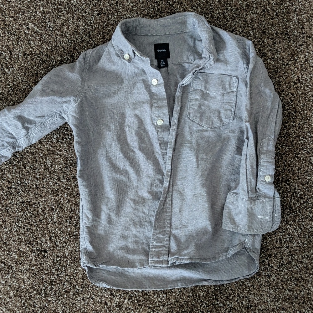 Gap button down